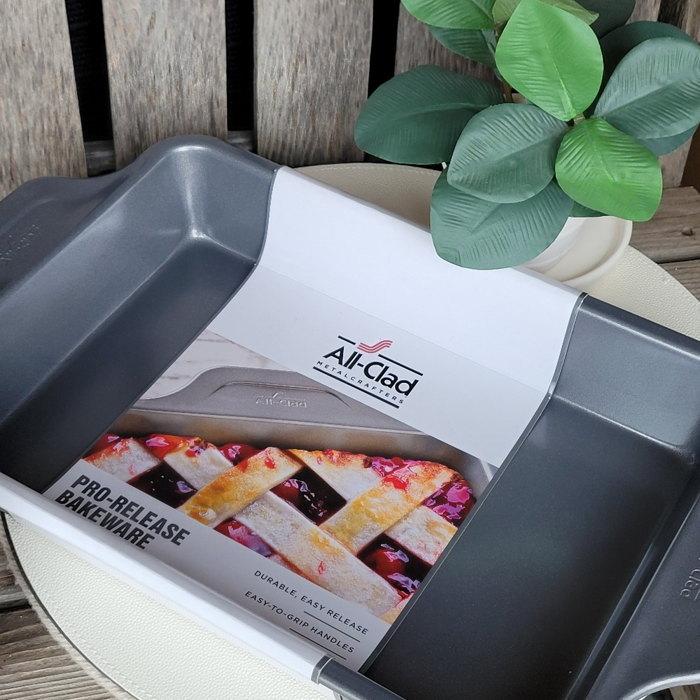 ALL CLAD pro release 13x9 bakeware